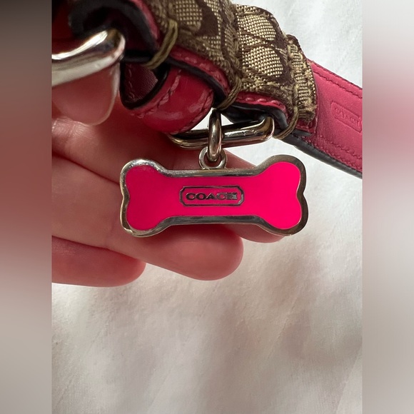Coach Signature Mini C Dog Collar & Leash Set - Picture 5 of 9